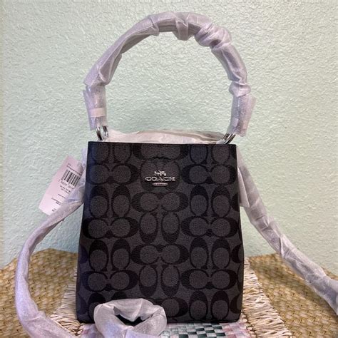 coach small town bucket bag dupe
